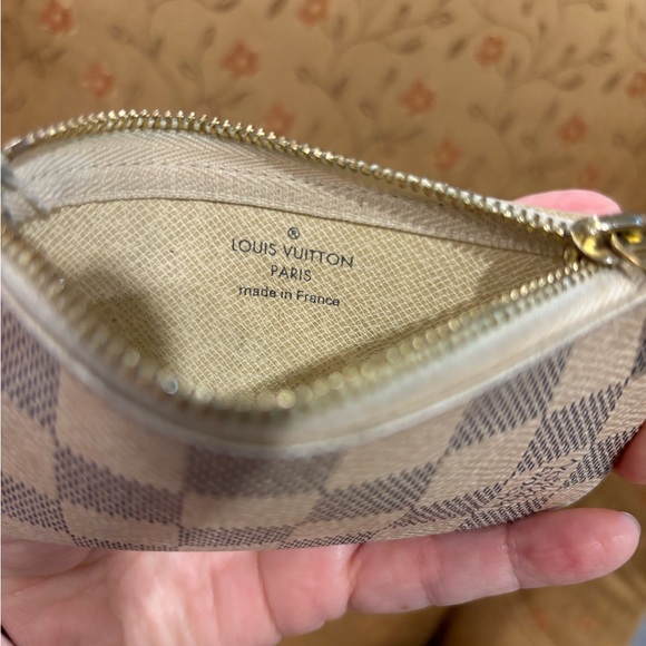 Louis Vuitton Key Pouch - Picture 2 of 12